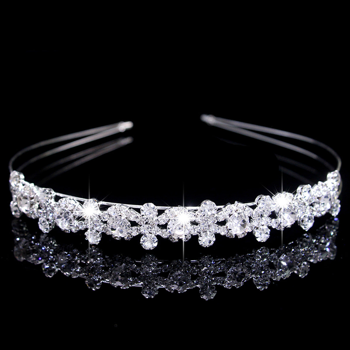 Wholesale Multi-layer pearl high-grade claw necklace exquisite rhinestone heart accessories